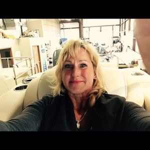 Meet your Posher, Jodi